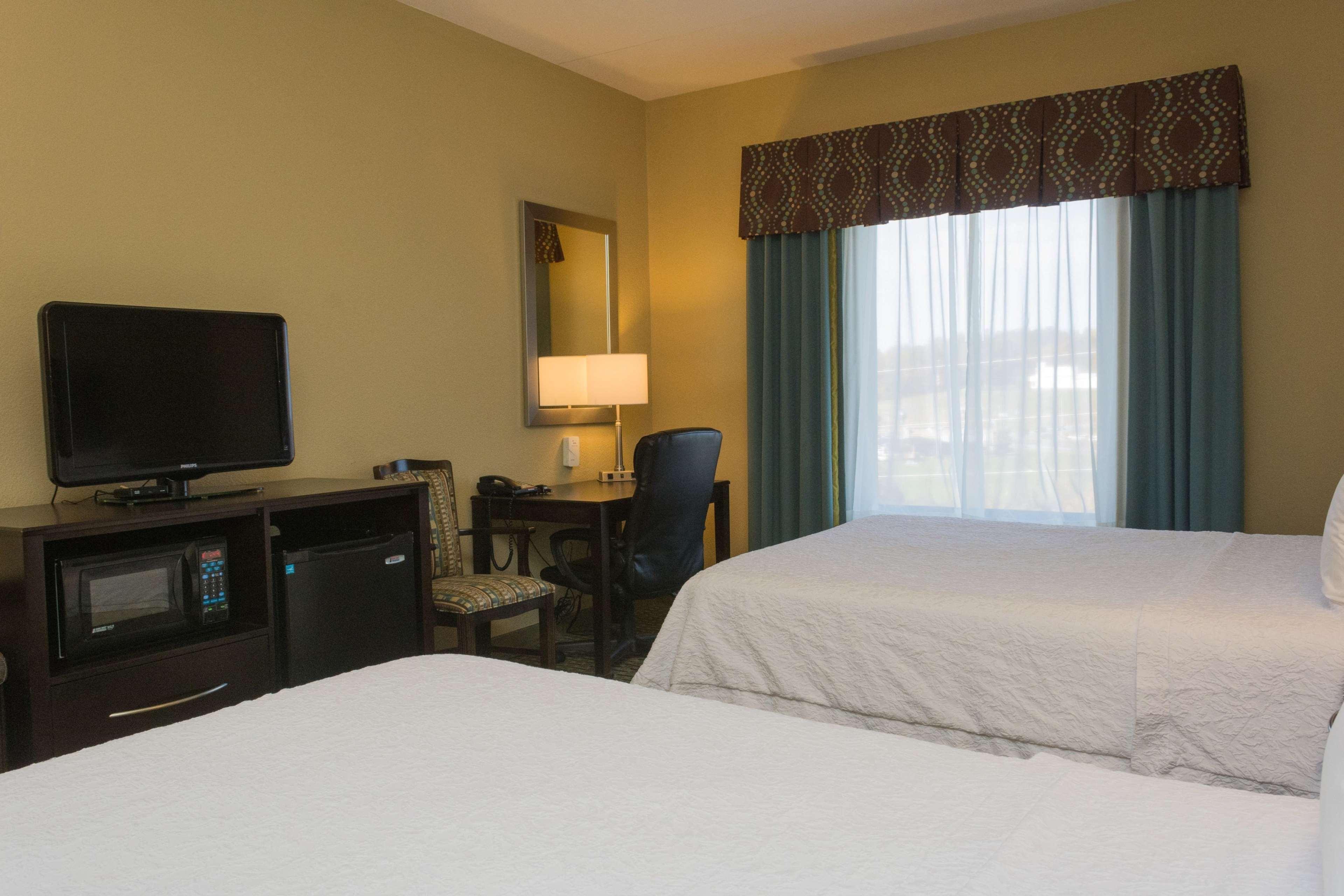 Hampton Inn Дендрідж Екстер'єр фото